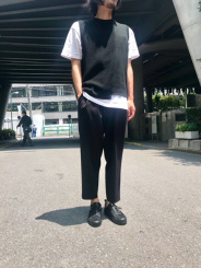 クッション性抜群!軽い履き心地でデイリーに使えそうです。