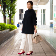 ボストン×ファーなので普段シンプルな服装の私には可愛すぎるような気がしてましたが、いざ持ってみると上品なカラーで意外と大人っぽくスタイリングを組むことができました。また収納力抜群のポケットや本体ファスナーががっつり開くところなんかは、使い勝手としても抜群でした
◎