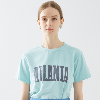 【Remi Relief】の人気のロゴTシャツに別注カラー登場