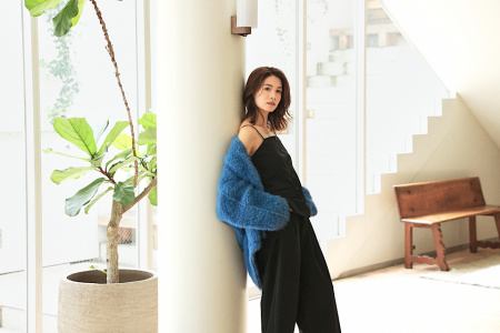 Rouge vif la cle “2019 SPRING / SUMMER LOOK BOOK”