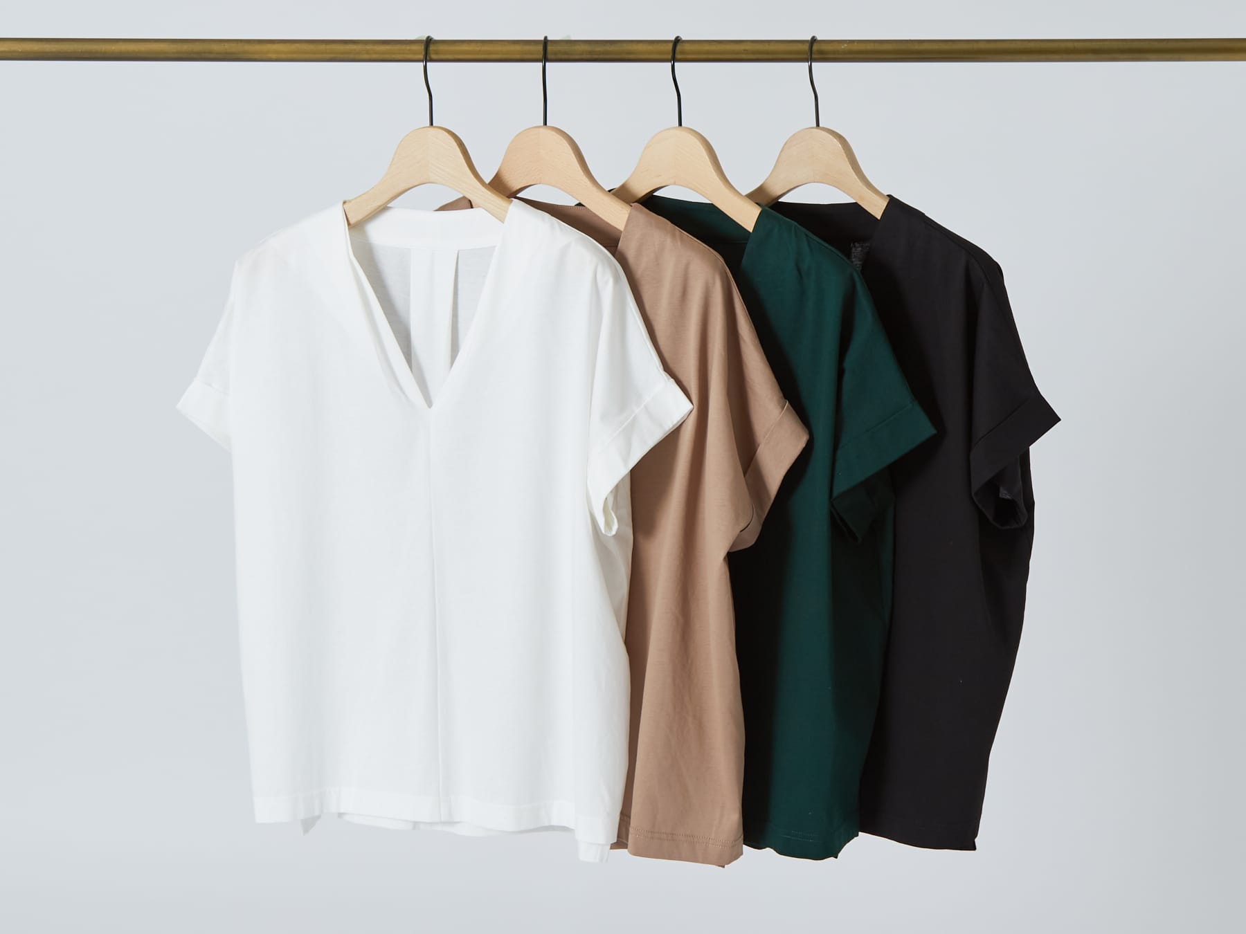 V-neck pullover