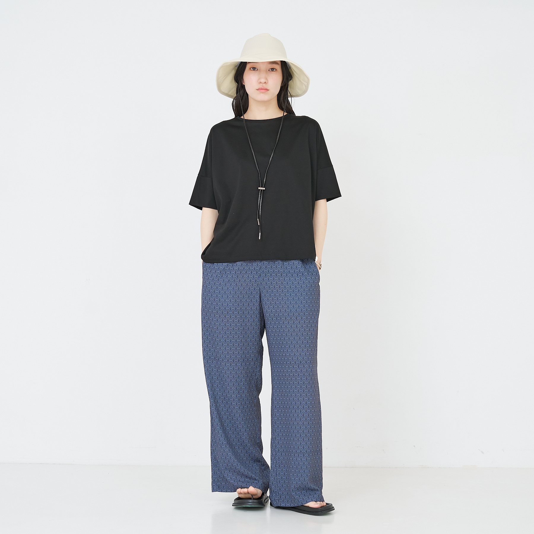 HAT_2