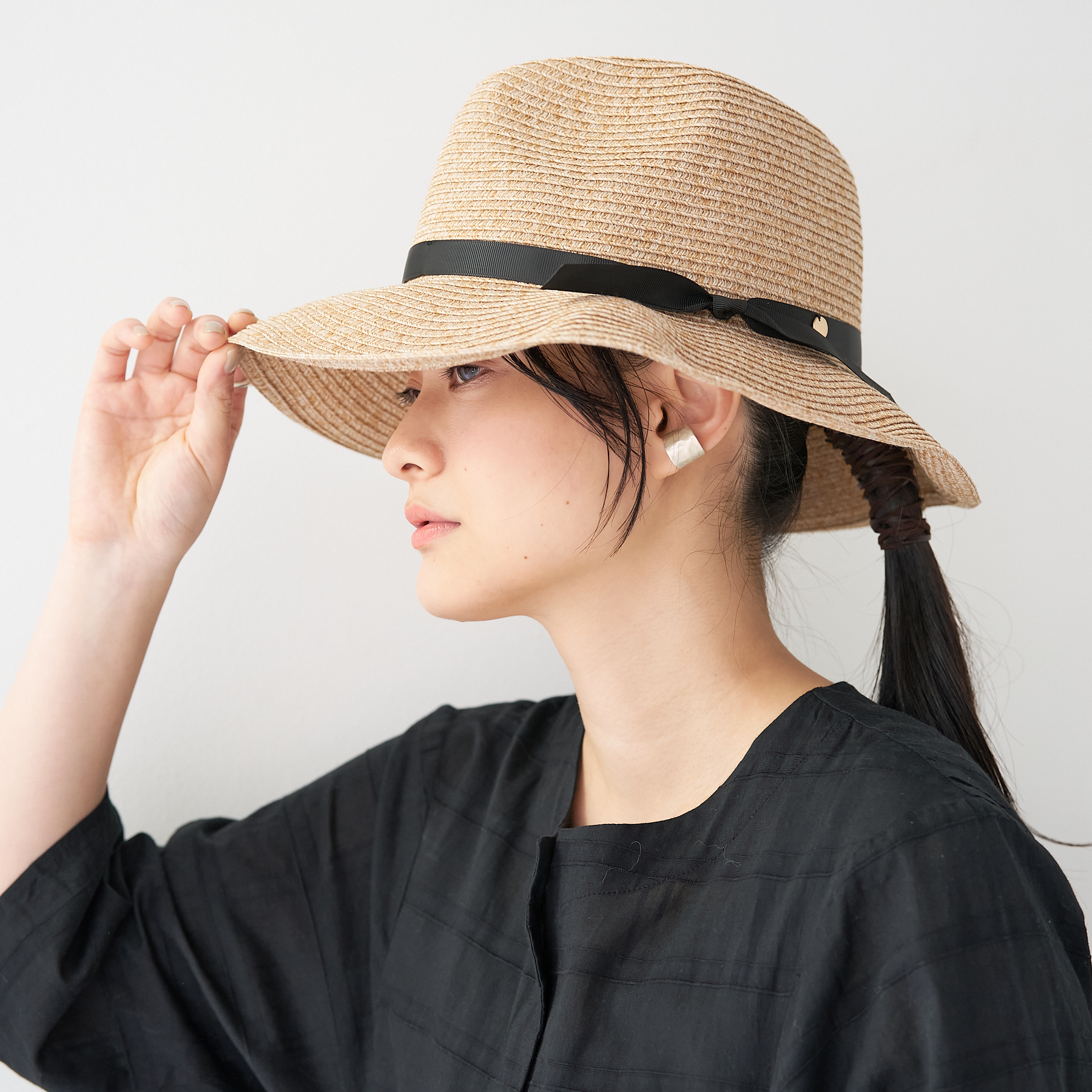 HAT_1