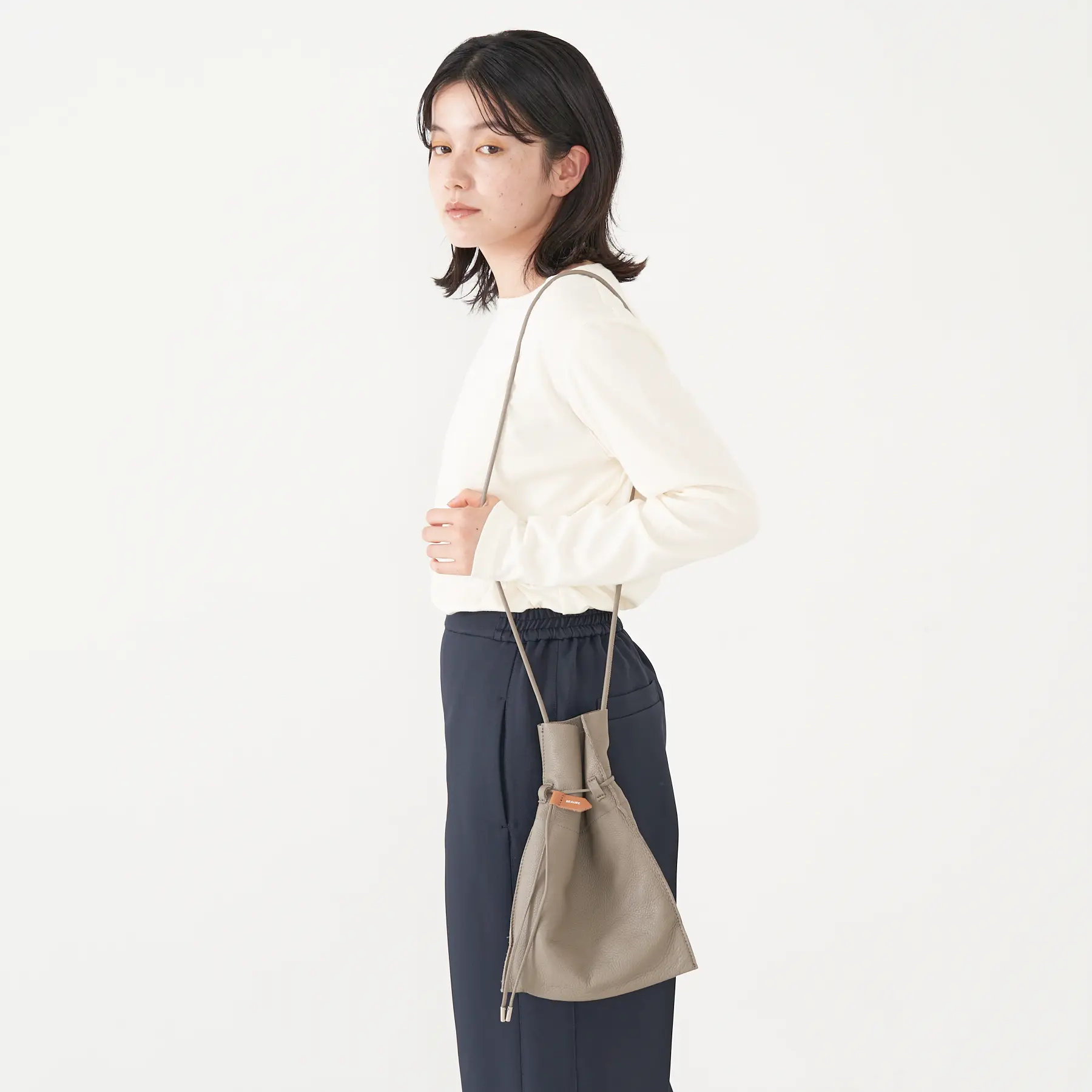 collexショルダー 2way ブラウン/ホワイトメッシュバッグ 中型