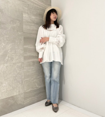 main_img