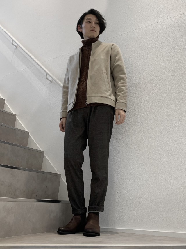 main_img