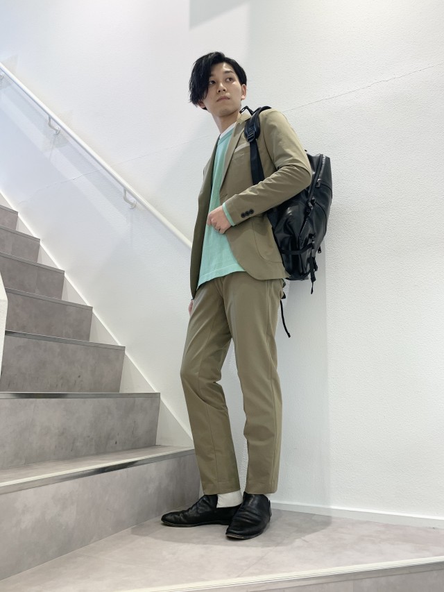 main_img