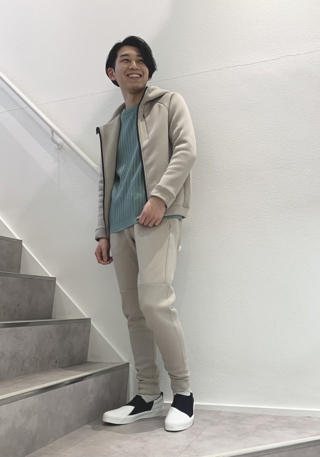 main_img