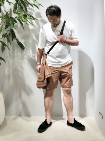 main_img
