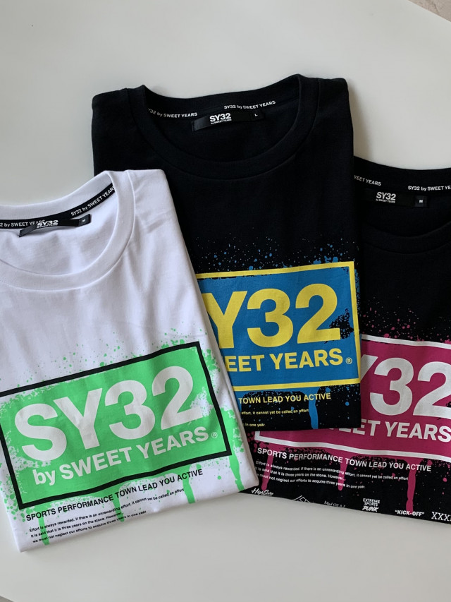 SY32 by SWEETYEARS】【FLUORESCENT LOGO TEE】｜レコメンドアイテム